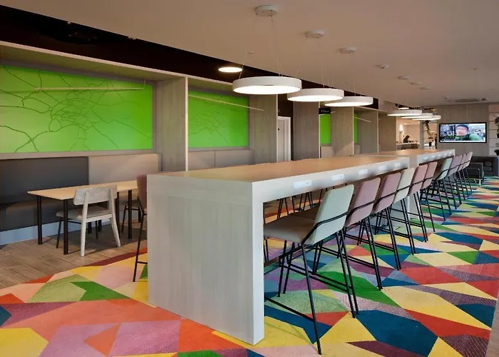 Hampton By Hilton Centre Hotel 3*