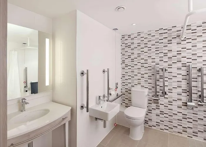 Hampton By Hilton Centre Hotel