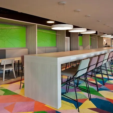 Hampton By Hilton Centre Отель 3*