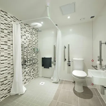 Hampton By Hilton Centre 3*
