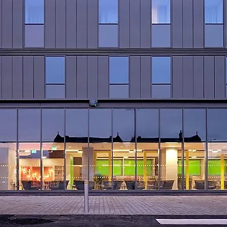 Hampton By Hilton Centre Hotel 3*