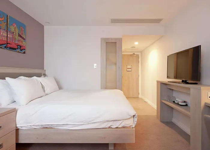 Hotel Hampton By Hilton Centre 3*