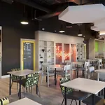 酒店 Hampton By Hilton Centre 3*