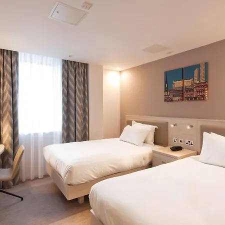 Hampton By Hilton Centre 酒店 利兹